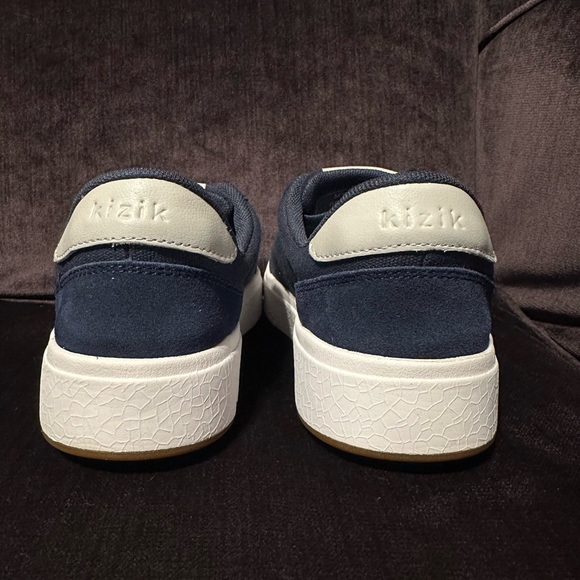 Kizik Prague Navy Blue Size Mens 6 Women’s 7.5 Canvas Suede Sneakers Hands Free - Picture 2 of 7